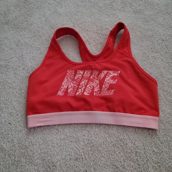 Nike Classic Sports Bra